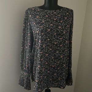 Ann Taylor loft blue floral blouse medium